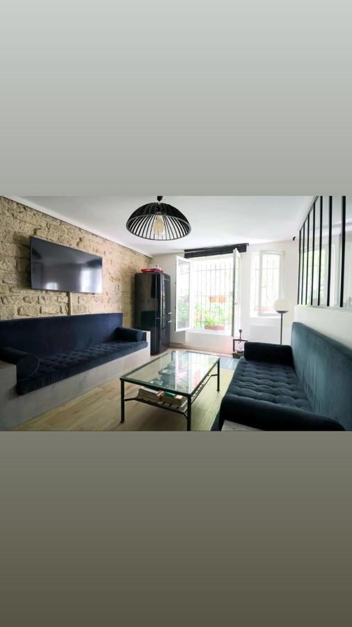 La Maison Bleue * Paris